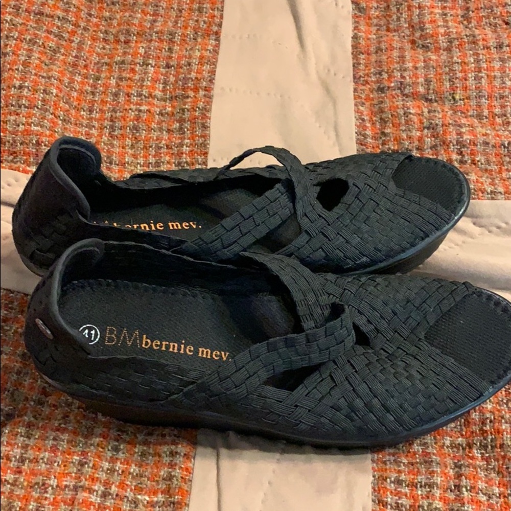 Black Peep toe Bernie Mevs